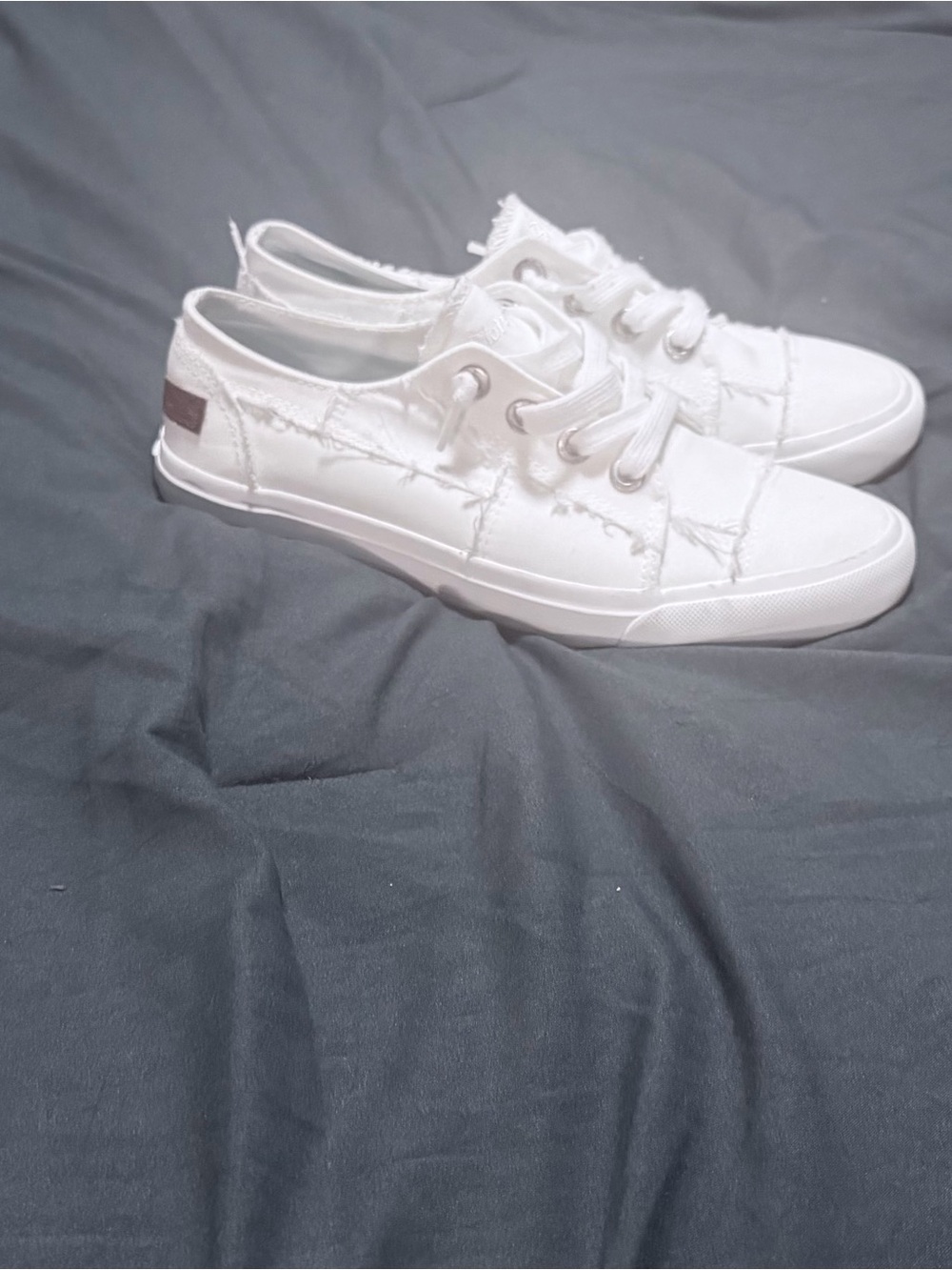 Women's White Low-Top Canvas Sneakers with Frayed Trim